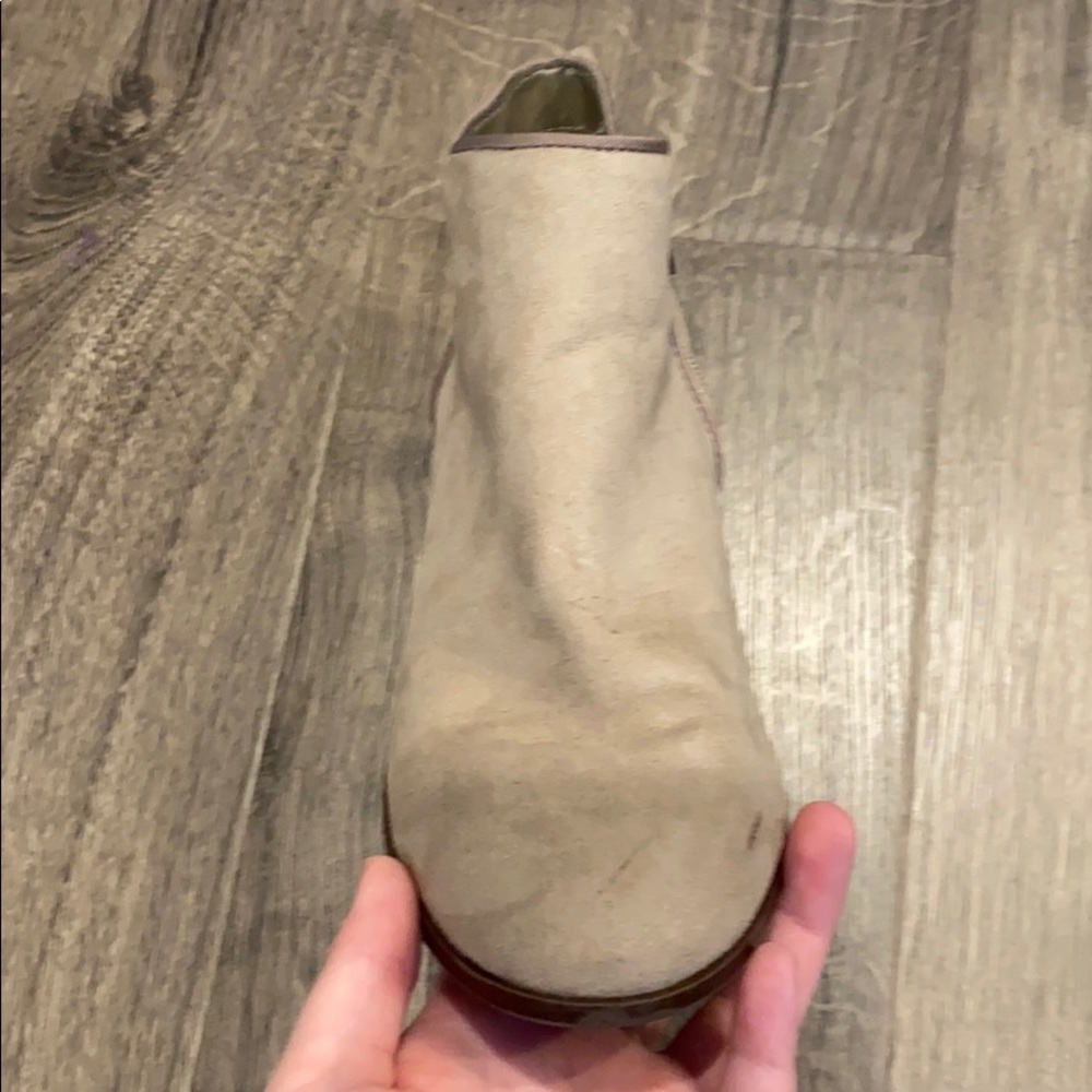 booties - Picture 5 of 6
